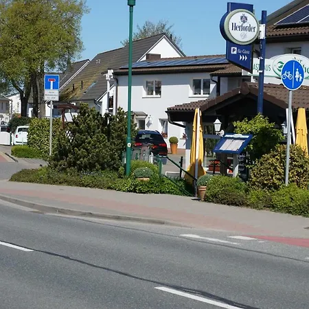 Merikoti Glowe Exterior photo
