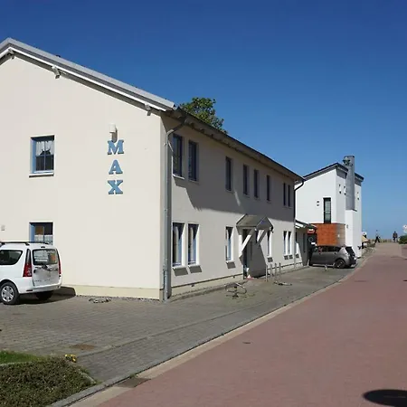 Merikoti Glowe Exterior photo